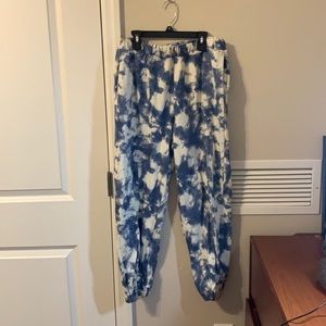 Cute sweatpants, only worn a couple times!